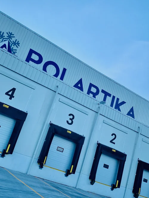 Andenes de carga exteriores de Polartika
